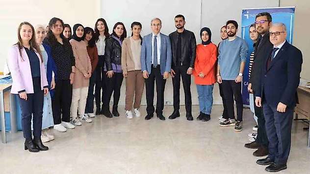 GİBTÜ'de 'İş Kulübü Eğitimi' düzenlendi