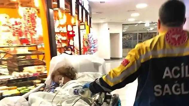 Ankara'da tedavi gören Ayşe Vera'nın babasından sağlıkçılara teşekkür