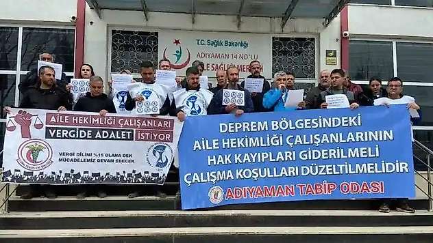 Doktorlar, aile hekimliği çalışanlarının hak kaybı için açıklama yaptı