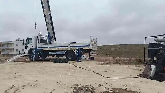 Midyat'ta iki mahallede sondaj kuyusu kazı çalışmaları tamamlandı