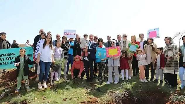 Adıyaman'da 'Otizm İçin Bir Fidan da Sen Dik' etkinliği düzenlerdi