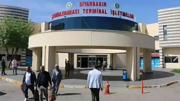 Diyarbakır'da otogarda tatil yoğunluğu başladı
