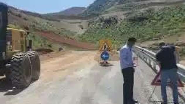Siirt'te çöken yol trafiğe açıldı