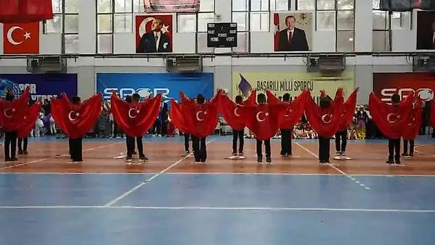 Şırnak'ta 23 Nisan coşku ile kutlandı
