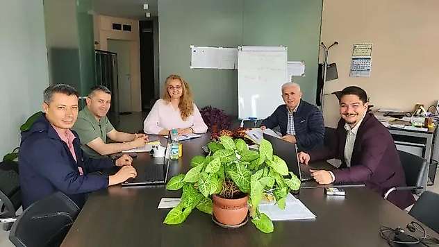 Yeşil Bir  Gelecek İçin Adıyaman Ekibi Bulgaristan'da çalısmaya başladı