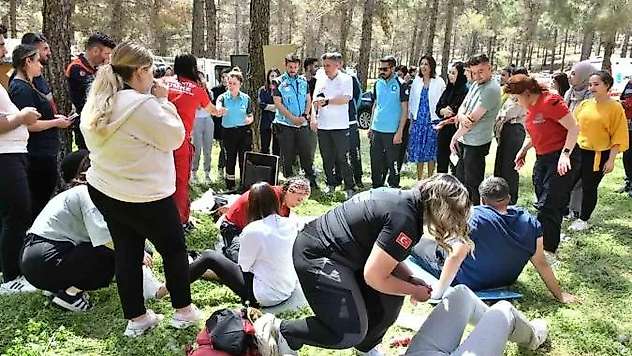 Gaziantep'te gerçeği aratmayan afet tatbikatı
