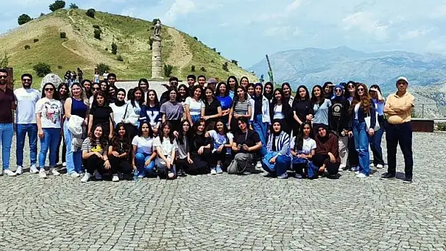 Altınşehir anadolu lisesi öğrencileri tarihi mekanlara hayran kaldı