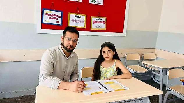 Diyarbakır'da 500 tam puan alan öğrencinin hayali Galatasaray Lisesi'nde okumak
