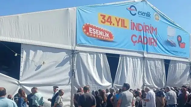 Büyükşehir Esenlik Markerler esnafı mağdur etti
