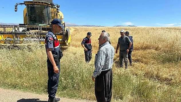 Jandarma ekipleri çiftçileri yangınlara karşı bilgilendirdi