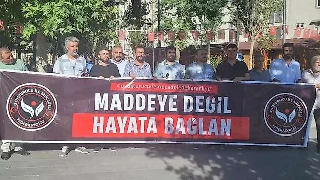 Adıyaman'da 'Maddeye değil hayata bağlan' açıklaması