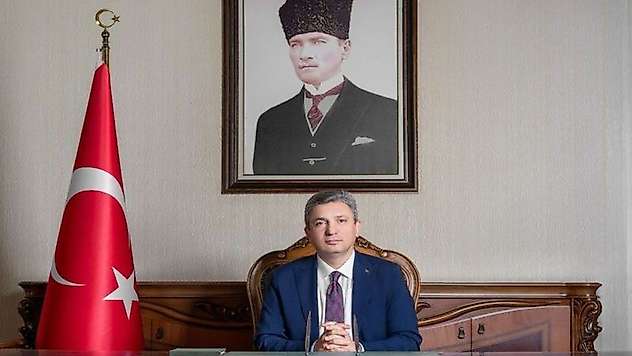 Vali Şahin 'Milletin Zaferi kutlu olsun'