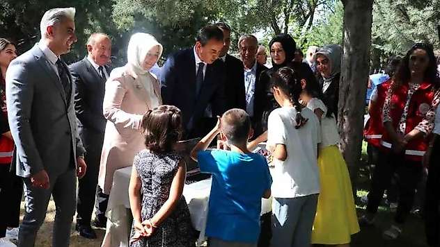 'Bilim Kuşağı Atölyeleri' ile 250 bini aşkın çocuğa ulaşıldı
