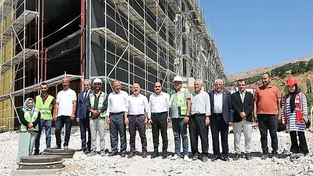 Vali Varol 'Vatandaşlarımıza en kaliteli sağlık hizmetini sunmanın gayreti içerisindeyiz'