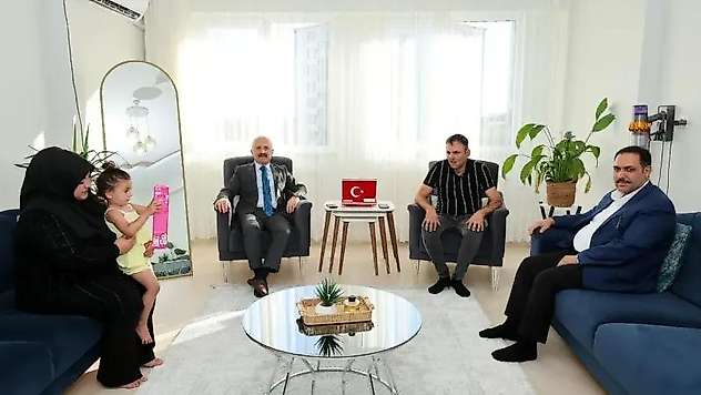 Vali Varol'dan Pençe Şimşek Harekatı Gazisi Yusuf Yolcu'ya ziyaret