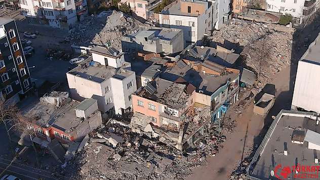 37 kişiye mezar olan Zümrüt Apartmanı için karar alındı