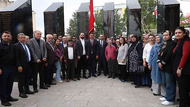 Adana'da 'Şehitlik Anıtı' dualarla açıldı