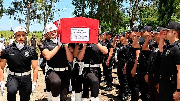 Adanalı şehit Aydın Üyenarık son yolculuğuna uğurlandı