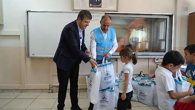 Adıyaman Belediyesi'nden Eğitime kapsamlı destek