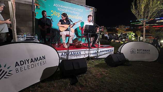 Adıyaman Belediyesi'nden Yaz Konseri Coşkusu