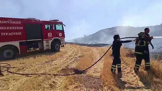 Adıyaman Belediyesinde staj yapan kadın stajyerler cesaretiyle dikkat çekti