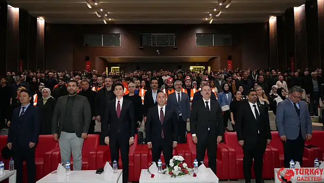 Adıyaman'da 6 Şubat depremleri anma programı gerçekleştirildi