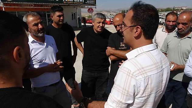 Adıyaman'da, esnaflarından kantar zorunluluğuna tepki