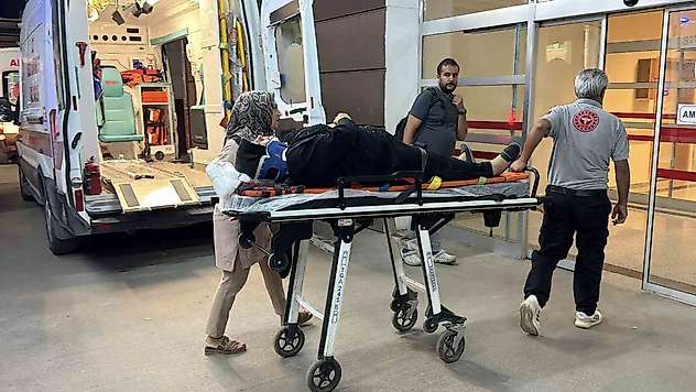 Adıyaman'da iki otomobil çarpıştı: 4 yaralı