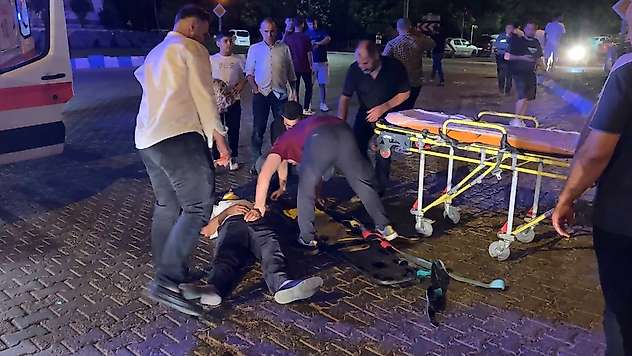 Adıyaman'da iki otomobilin çarpıştığı kazada 3 kişi yaralandı