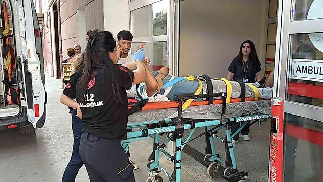 Adıyaman'da motosiklet devrildi: 2 yaralı
