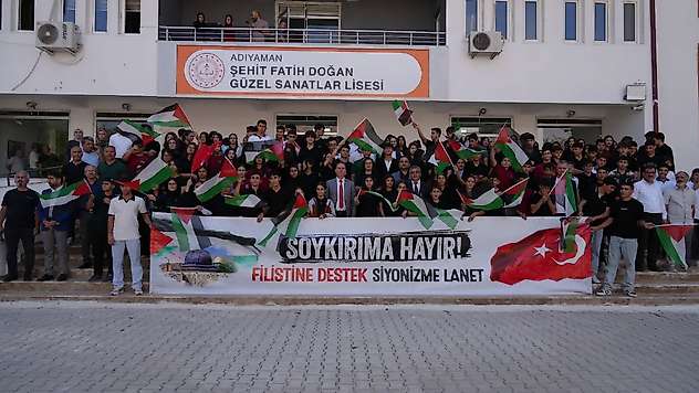 Adıyaman'da Tüm Okullarda 'Filistin İçin Farkındalık' Etkinliği Gerçekleştirildi