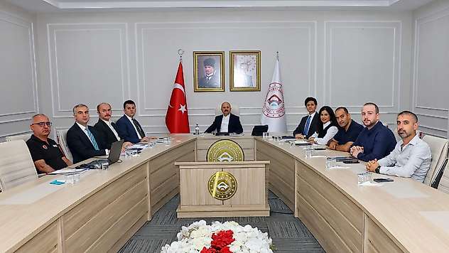 Adıyaman'da Vali Yardımcıları değerlendirme toplantısı gerçekleştirildi