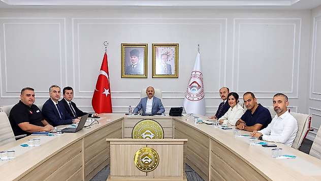 Adıyaman'da Vali yardımcıları değerlendirme toplantısı gerçekleştirildi