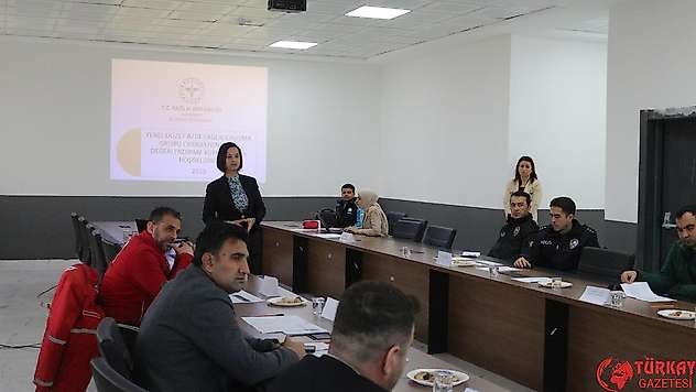 Adıyaman'da Yerel Düzey Afet Sağlık Çalışma Grubu toplantısı düzenlendi
