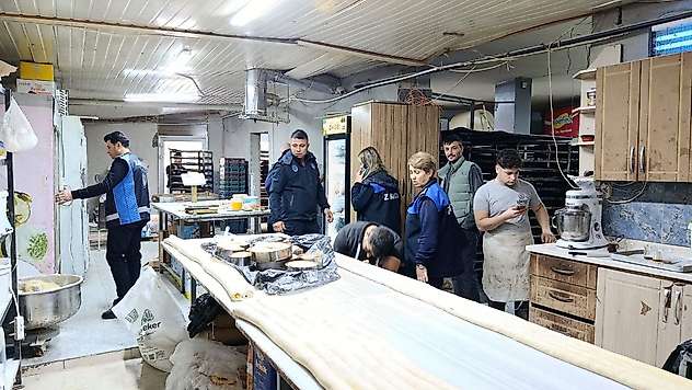 Adıyaman'da Zabıta Ekiplerinden fırın ve gıda işletmelerine sıkı denetim