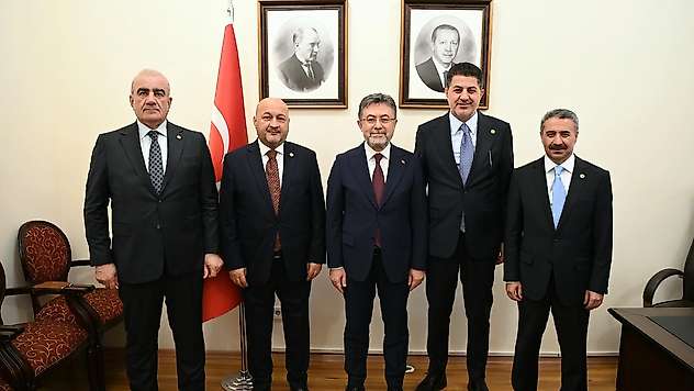 Adıyaman Milletvekilleri bakan Yumaklı ile bir araya geldi