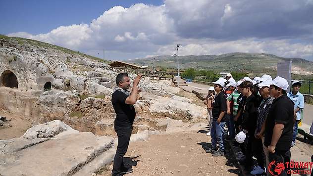 Adıyaman Üniversitesi Arkeoloji Topluluğu'ndan minik kâşiflere kültürel miras eğitimi