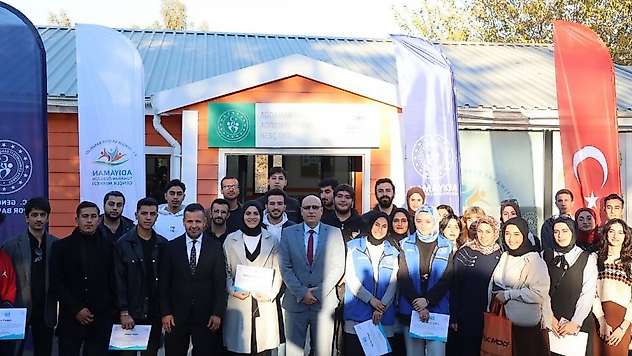 Adıyaman Üniversitesi Genç Ofis'te sertifika töreni gerçekleşti