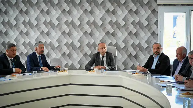 Adıyaman Üniversitesinde Badem Eylem Planı Çalışma ve İstişare Toplantısı düzenlendi