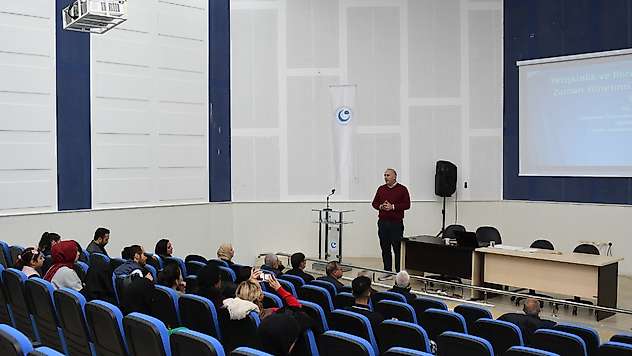 Adıyaman üniversitesinde ileri yaşlara yönelik iki önemli konferans