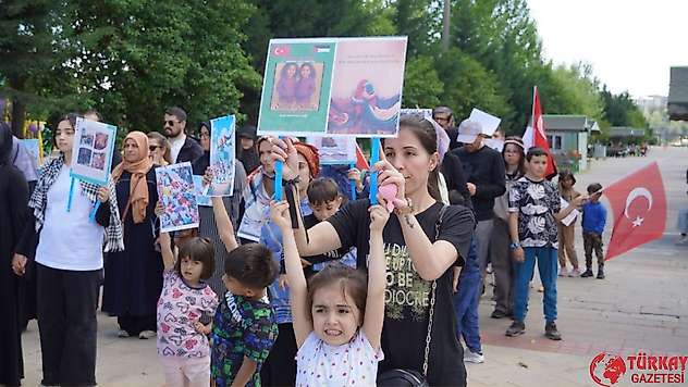 Adıyamanlı çocuklardan Filistinli kardeşlerine barış mesajı