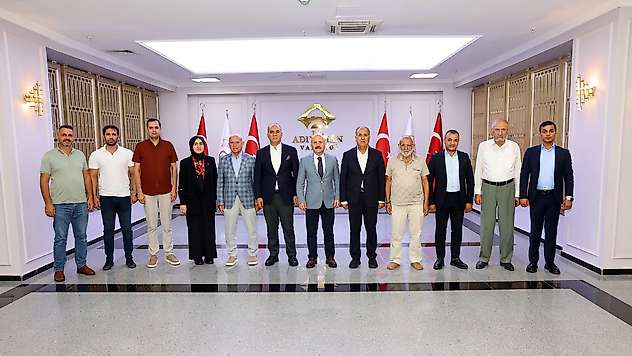 Adıyamanlılar Vakfı heyetinden Vali Varol'a ziyarer