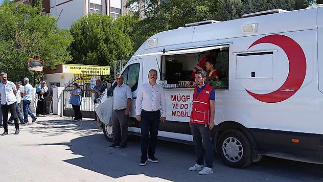 Ali Tosun: 'Türk Kızılayı Adıyaman şubesine teşekkür ederiz'