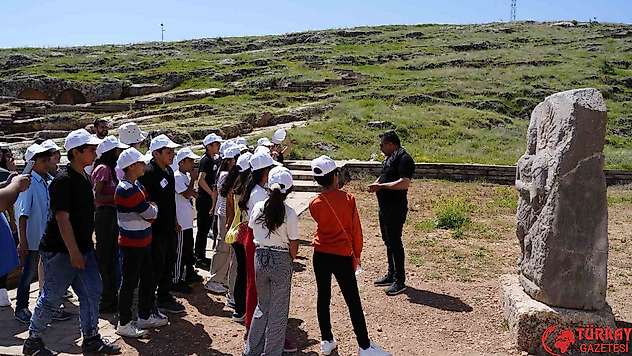 Arkeoloji topluluğundan minik kaşiflere kültürel miras eğitimi