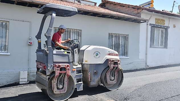 Aşağıbağlar Mahallesi'nde yol konforu artıyor