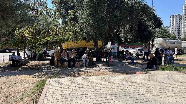 Babalar Günü'nde YKS nöbeti