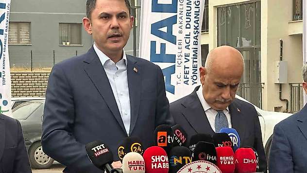 Bakan Kurum: 'Türkiye genelinde ise 2025 yılı sonuna kadar 453 bin konutun teslimini gerçekleştireceğiz'