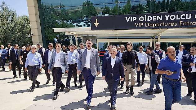 Bakan Kurum Adıyaman'da