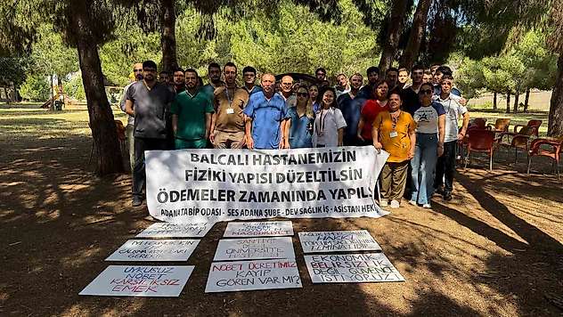 Balcalı Hastanesinde çalışan sağlık çalışanları 3 gün iş bıraktı