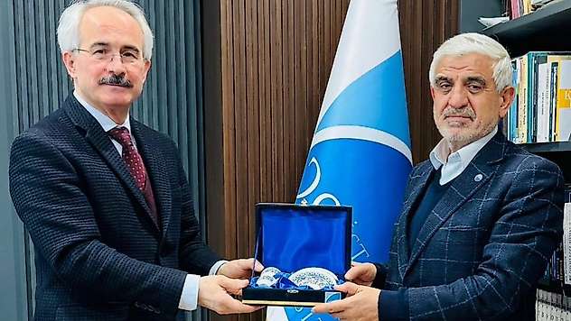 Başkan Göksu'dan Rektör Sinanoğlu'na ziyaret